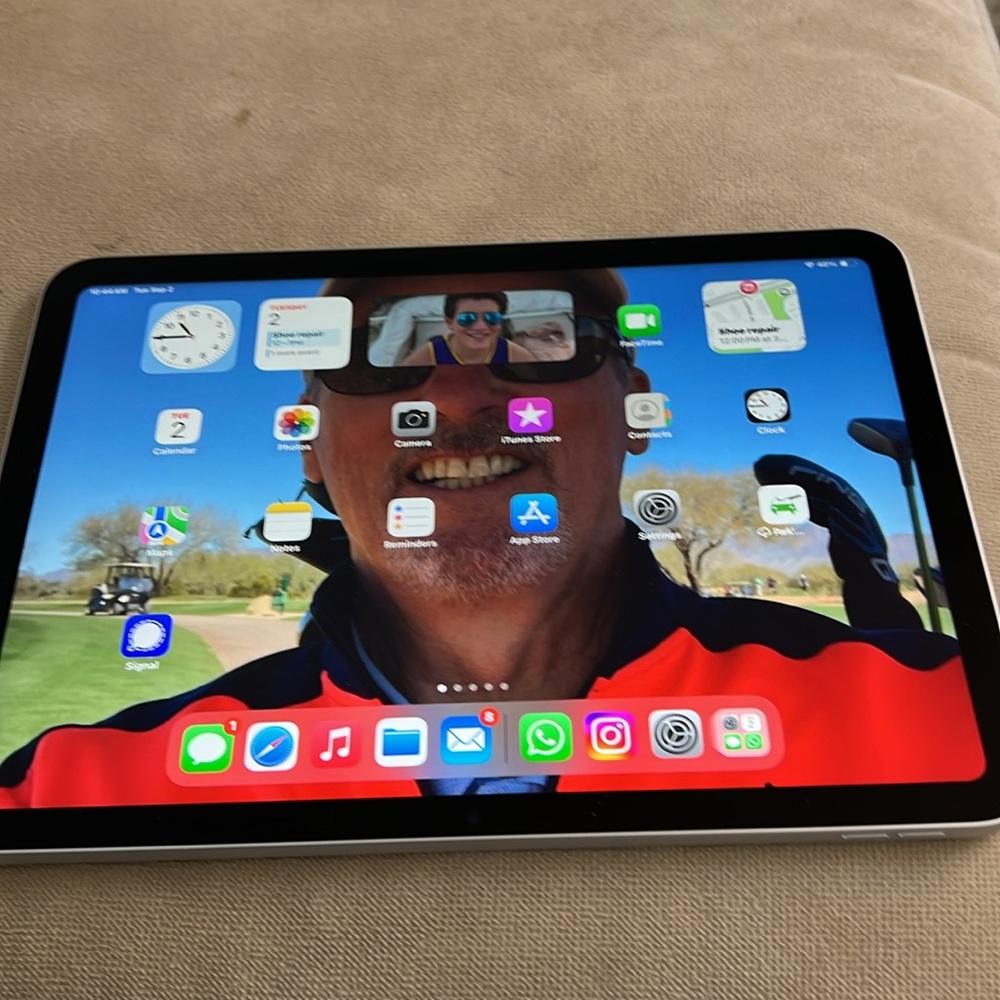Apple iPad 10th Generation - Black